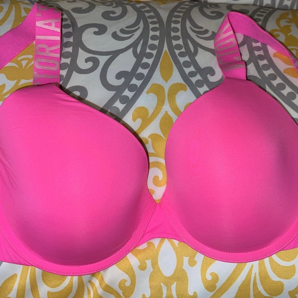 Pink Victoria Secret Lightly Lined logo strap Bra